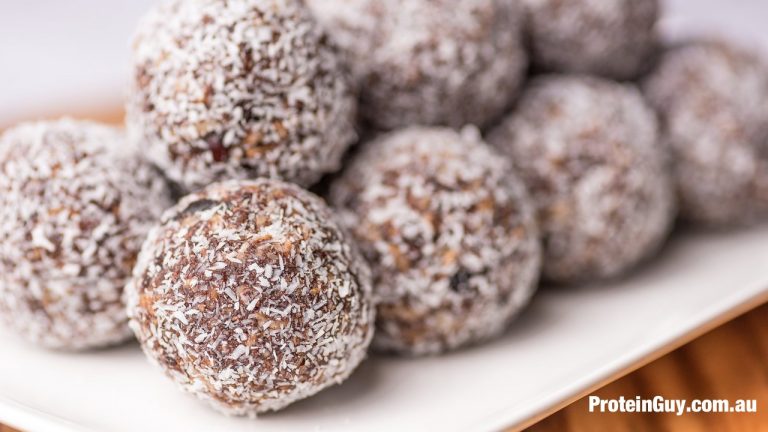 An easy recipe to make high protein no bake protein balls for yourself